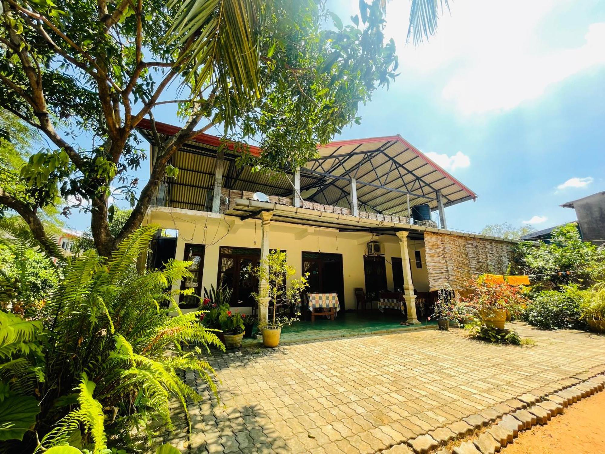 Hotel Pawana Rest Dambulla Exterior foto